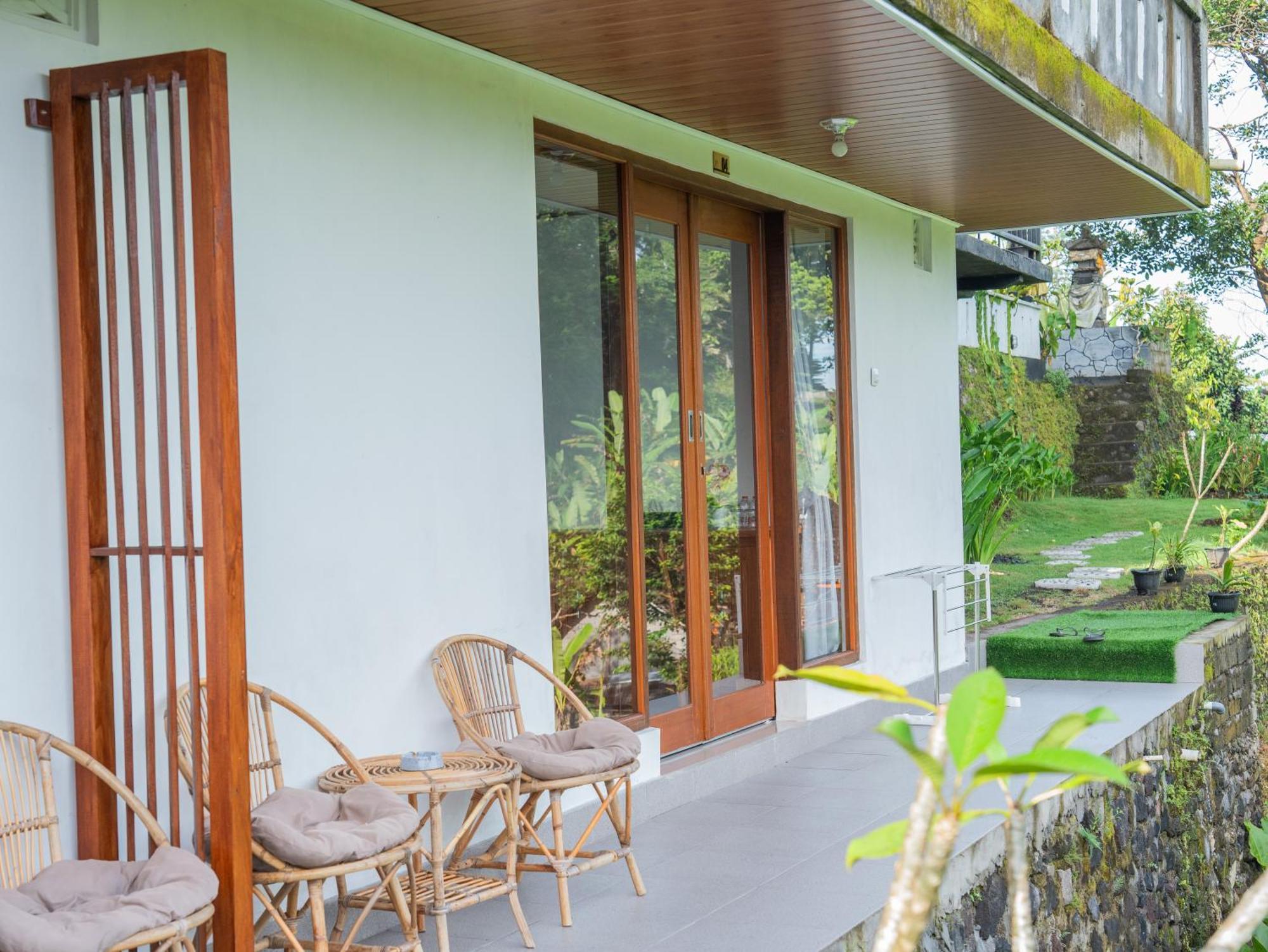 Bisbis House Iseh Village Selat Exterior foto